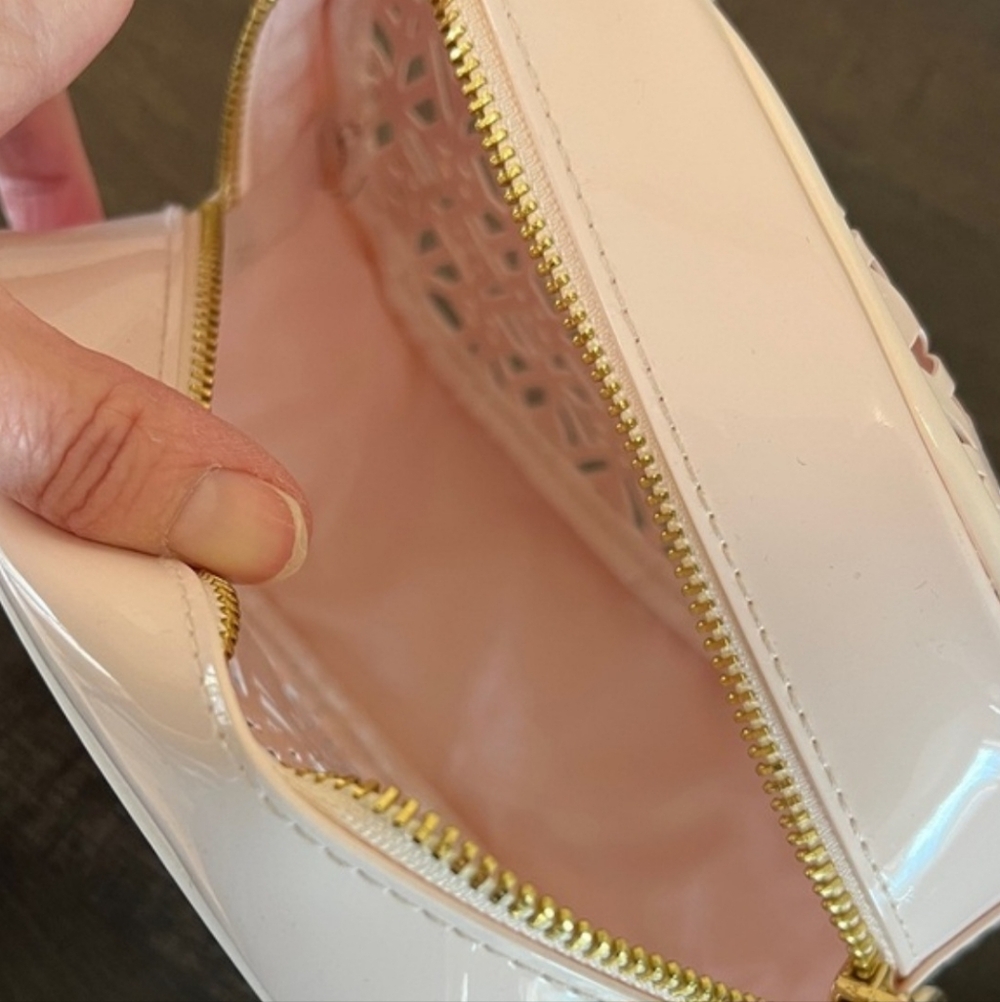 Tory Burch Patent Leather Pink Geometric Cosmetic Bag - Picture 5 of 5